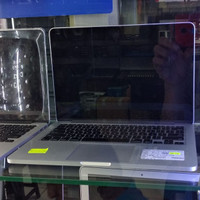APPLE Macbook retina THN 2013 CORE i5 2.4 ghz RAM 8gb SSD 128gb Laya