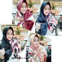 JILBAB INSTAN SEGITIGA ZIPPER/RESLETING DEPAN MOTIF F FENDI