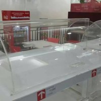 Box Rak Display Tempat Donut Roti Kue Makanan 65x43x22.5 CM Acrylic