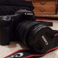 Kamera Canon EOS 70D Kit 18-55mm bekas second lengkap WiFi Mulus 70 D