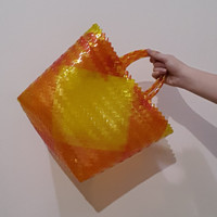Tas Keranjang Anyaman Plastik Kecil Terang