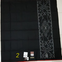 SARUNG BHS MERCHERIZED TKB TUMPAL KEMBANG PLAIN SILVER (warna hitam)