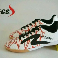 SEPATU FUTSAL SPECS SPYDER PUTIH MERAH LIST HITAM