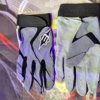 Sarung tangan easton