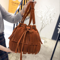 Tas selempang impor wanita original model tassel terbaru style casual