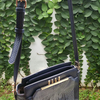 Tas Wanita Elle Branded/Original/Second/Preloved/Shoulder Bag