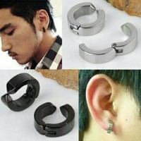 Anting jepit / anting pria / anting cowok