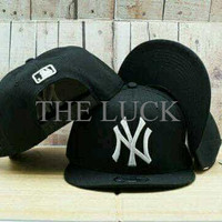 TOPI SNAPBACK NEW YORK NY D/X67 -BEST PRODUCT LDR88