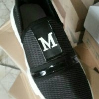 sepatu kets cewek model terbaru SLIP ON MOMO M08 HITAM murah