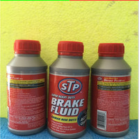 STP Super Heavy Duty Brake Fluid Dot 3 minyak rem warna Merah 300 ml