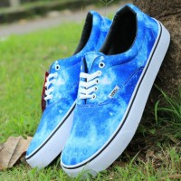sepatu sneakers casual pria vans authentic motif galaxy l