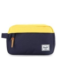 Tas Herschel Chapter Travel Kit