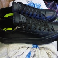 Sepatu Converse All star leter kulit hitam polos clasik grade ori