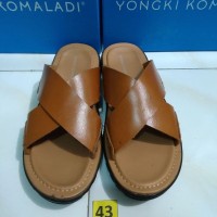 sz 43 sandal casual keren pria merk yongki komaladi brand matahari