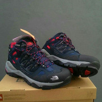 Sepatu Gunung The North Face Murah
