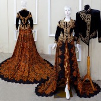 SEPASANG KEBAYA PENGANTIN JAWA BLUDRU EKOR BATIK MODERN