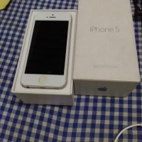 Iphone 5 White 32GB Ex Garansi Resmi Ibox Fullset 90%