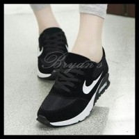 Stok Baru! Sepatu Wanita Kets Nike Airmax Replika Hitam