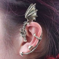Anting / Hiasan Telinga Berbentuk Naga