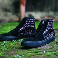 SEPATU CASUAL VANS SK8 HIGH KARAKTER loreng pink