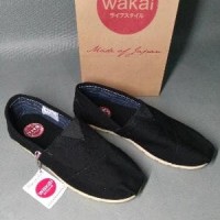 SEPATU WAKAI MURAH UNISEX POLOS Diskon