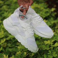 Nike Huarache LV Supreme Full White / sepatu wanita gym fitness couple