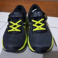Sepatu anak laki laki merk Asics C741N Original