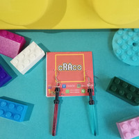 anting lego light saber merah biru