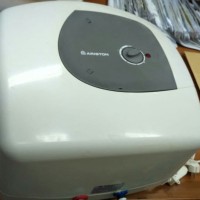Pemanas Air Water Heater Ariston Star 30 - 800w: Garansi Resmi