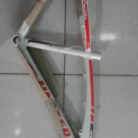 Sepeda. frame atau batangan xc 77 venus united