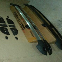 roof rail kaki rack di atas mobil avanza xenia