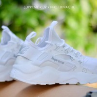 sepatu kets wanita nike huarache lv supreme