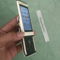 Produk Sony Ericsson Aino U10i / Hp Jadul _