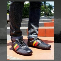 SEPATU KASUAL SNEAKERS PRIA ADIDAS GERMAN VERSACE / FREE KAOS KAKI