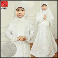 Busana Muslim Gamis Putih untuk Anak Kecil Perempuan dan Remaja.