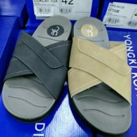 Sandal pria YONGKI KOMALADI original BNIB fullse