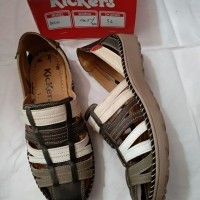 Sepatu kickers grade ori