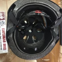 LIMITED EDITION HEMET HELM BMX BATOK AVAND BLACK LARIS