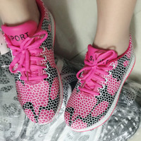 Sepatu Kets Sport Import , Bahan Lentur , untuk Cewek / Perempuan