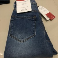 TERLARIS Celana Jeans Stradivarius Super High Waist Authentic not zar