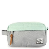 Tas Herschel Chapter Carry On Travel Kit