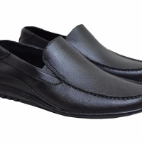 Sepatu Karet Pria Pantofel Sepatu Kerja Sepatu Formal C