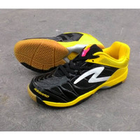 Sepatu badminton specs asgard black