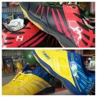 sepatu bulutangkis hart 703