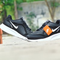 Alat fitnes aksesoris fitness Sepatu Sport Nike Airmax Running Men Hi