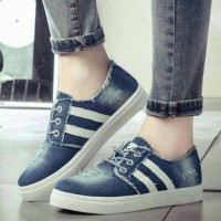 Sepatu Wanita Kets jeans Dongker SDS131