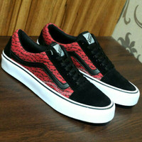 SEPATU CASUAL VANS CAMO WARNA MERAH WAFFLE DT