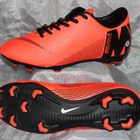 SEPATU BOLA / SEPAKBOLA / GAME NIKE MERCURIAL HYPERVENOM TIEMPO 2