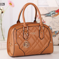 Jual Tas Bonia Bahan Kulit Lembut di Bordir