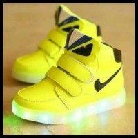 Super Promo! Sepatu Anak Led/Sepatu Anak Nyala/Sepatu Anak Fendi